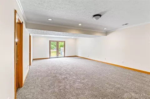 460 Curry Dr, Springboro, OH 45066 photo 10