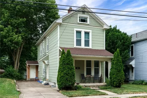 692 Chestnut St, Xenia, OH 45385