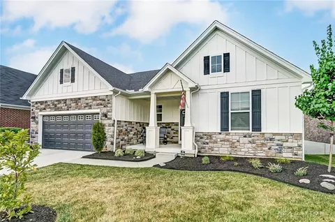 1104 Golf Club Dr, Lebanon, OH 45036
