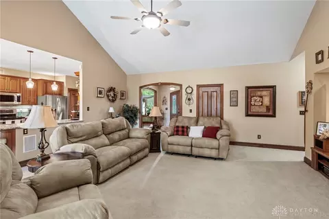 Entry Way - 3495 Fairfield Pike, Springfield, OH 45502 photo 3 of 3