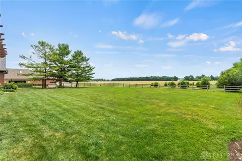 Exterior - 3495 Fairfield Pike, Springfield, OH 45502 photo 10 of 14