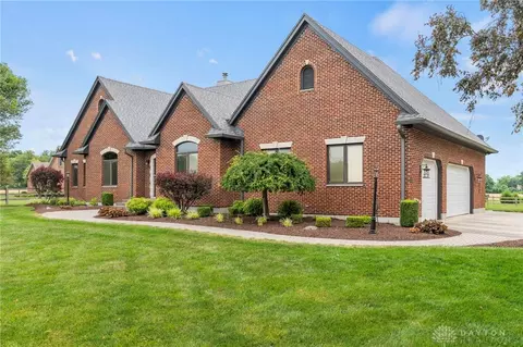 Exterior - 3495 Fairfield Pike, Springfield, OH 45502 photo 4 of 14