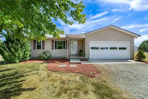 2248 Mt Carmel Rd, Jamestown, OH 45335