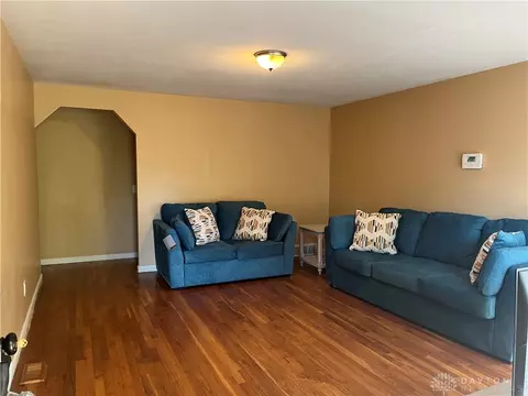 Living - 6362 Memory Ln, Cincinnati, OH 45239 photo 2 of 2