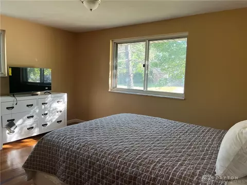 Bedroom - 6362 Memory Ln, Cincinnati, OH 45239 photo 2 of 4