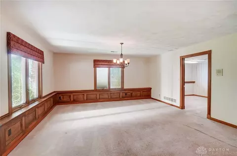 Living - 2242 Baldwin Dr, Centerville, OH 45459 photo 12 of 13