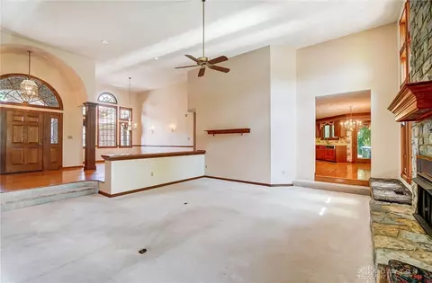 Living - 2242 Baldwin Dr, Centerville, OH 45459 photo 6 of 13
