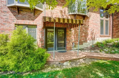 Exterior - 2242 Baldwin Dr, Centerville, OH 45459 photo 9 of 20