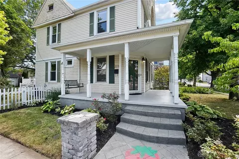 223 S Plum St, Troy, OH 45373