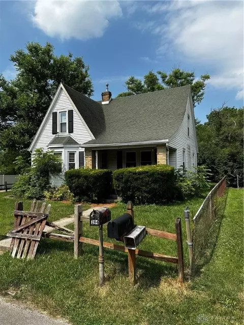 345 Albers Ave, Dayton, OH 45417