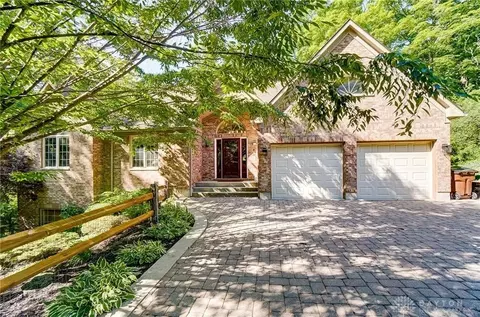 6506 Reigate Rd, Washington Township, OH 45459