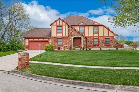 4140 Abbeygate Dr, Beavercreek, OH 45430