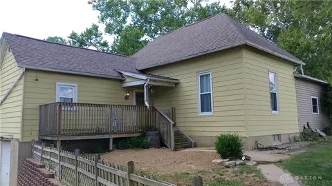 2381 Eaton Gettysburg Rd, Eaton, OH 45320