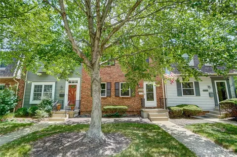 Exterior - 5869 Overbrooke Rd, Centerville, OH 45440 photo 3 of 8