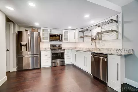 Kitchen - 5869 Overbrooke Rd, Centerville, OH 45440 photo 2 of 4