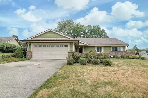 2315 Hunterglen Ct, Dayton, OH 45459