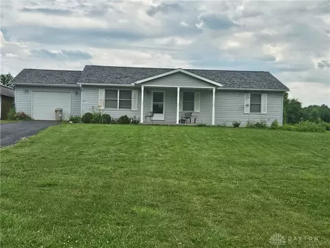 8232 Ohio 124, Hillsboro, OH 45133