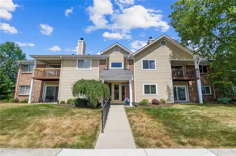 140 Mallard Glen Dr #7, Centerville, OH 45458
