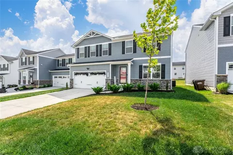 5917 Regatta Dr, Middletown, OH 45042