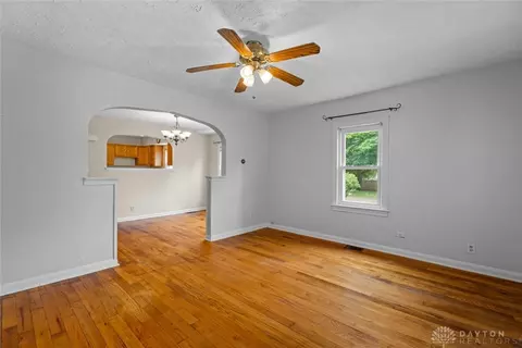 1544 Barney Ave, Dayton, OH 45420 photo 19