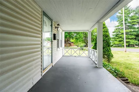 1544 Barney Ave, Dayton, OH 45420 photo 11