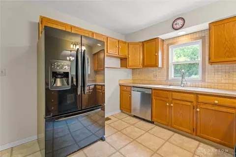 1544 Barney Ave, Dayton, OH 45420 photo 24