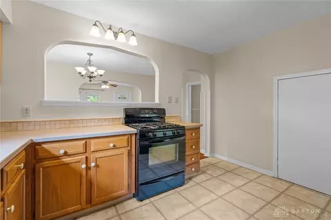 1544 Barney Ave, Dayton, OH 45420 photo 25