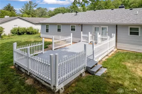 Exterior - 206 Deershadow Rd, Maineville, OH 45039 photo 2 of 3