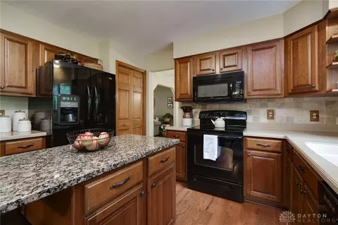 6717 Winding Cv, Centerville, OH 45459 photo 5