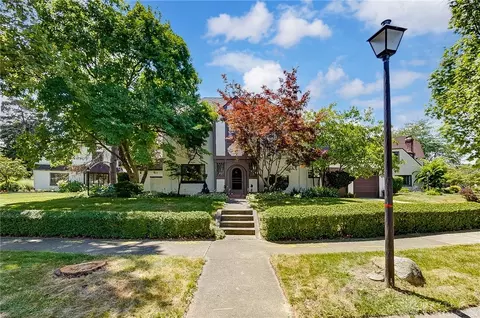 30 S Broadmoor Blvd, Springfield, OH 45504