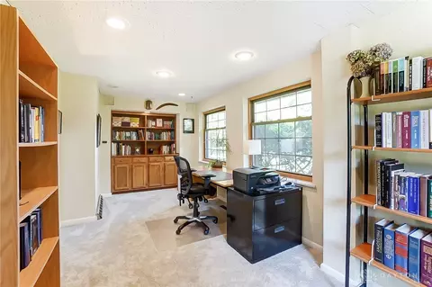 30 S Broadmoor Blvd, Springfield, OH 45504 photo 10