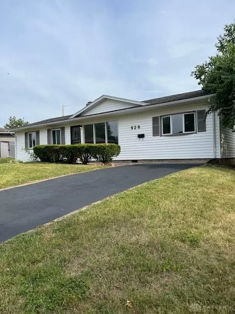928 Carole St, Miamisburg, OH 45342