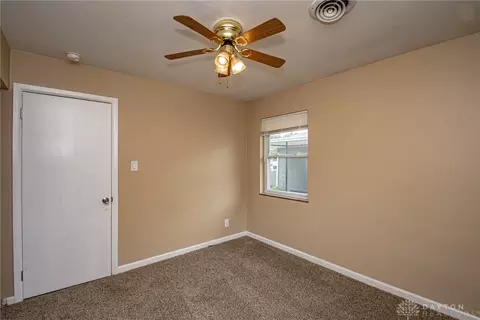 3814 Glaser Dr, Kettering, OH 45429 photo 15