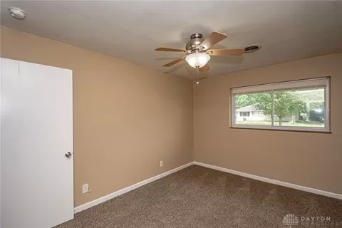 3814 Glaser Dr, Kettering, OH 45429 photo 12