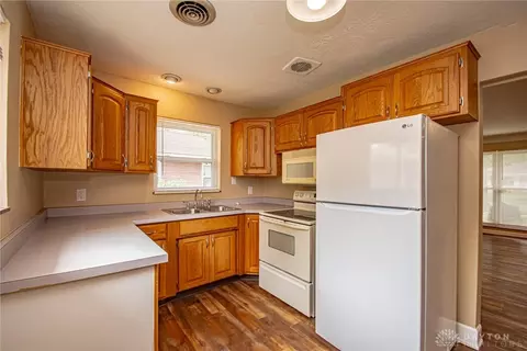 3814 Glaser Dr, Kettering, OH 45429 photo 7
