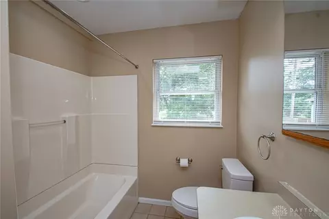 3814 Glaser Dr, Kettering, OH 45429 photo 17