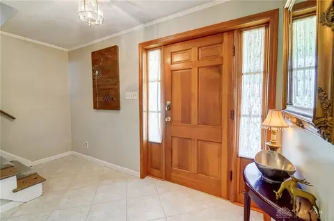 Entry Way - 953 Malone Ave, Kettering, OH 45429 photo 1 of 4