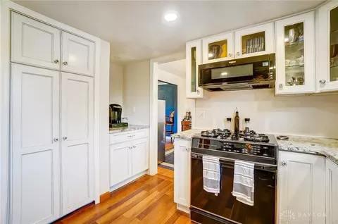 Kitchen - 953 Malone Ave, Kettering, OH 45429 photo 7 of 7