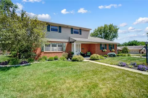 Exterior - 953 Malone Ave, Kettering, OH 45429 photo 4 of 15