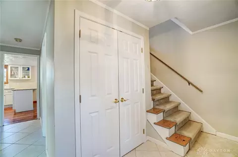Entry Way - 953 Malone Ave, Kettering, OH 45429 photo 2 of 4