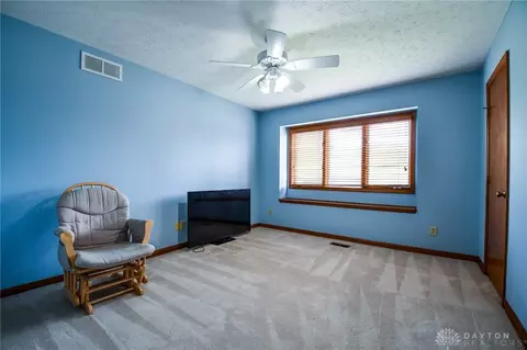 Bedroom - 799 Highpoint Dr, Springboro, OH 45066 photo 3 of 9
