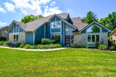 799 Highpoint Dr, Springboro, OH 45066