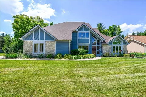 Exterior - 799 Highpoint Dr, Springboro, OH 45066 photo 2 of 14