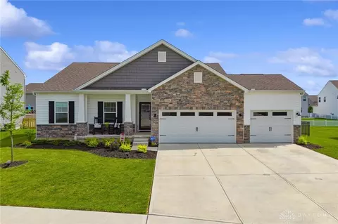 3028 Snowdrop Ct, Tipp City, OH 45371