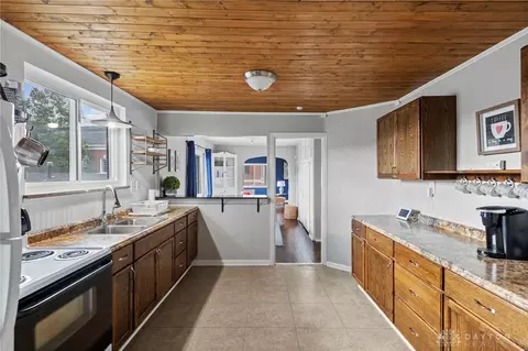 Kitchen - 50 N 3rd St, Batavia, OH 45103 photo 7 of 7