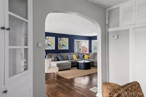 Entry Way - 50 N 3rd St, Batavia, OH 45103 photo 5 of 8