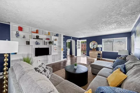 Living - 50 N 3rd St, Batavia, OH 45103 photo 7 of 7