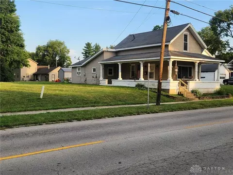 329 N High St, Covington, OH 45318 photo 2