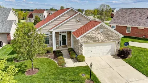 1478 Fairhill Ct, Xenia, OH 45385