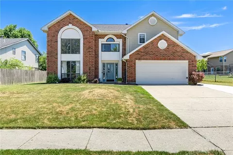 6808 Charlesgate Rd, Huber Heights, OH 45424